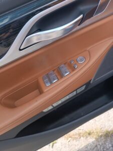 BMW 730 Baureihe 7 Lim 730 d xDrive - Bild 12