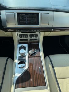 Jaguar XF 3.0 V6 Diesel Portfolio - Bild 9